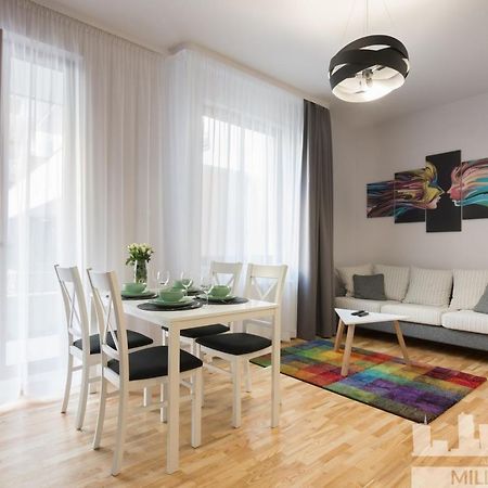 Apartmán Millennium Awangarda Grey Varšava Exteriér fotografie